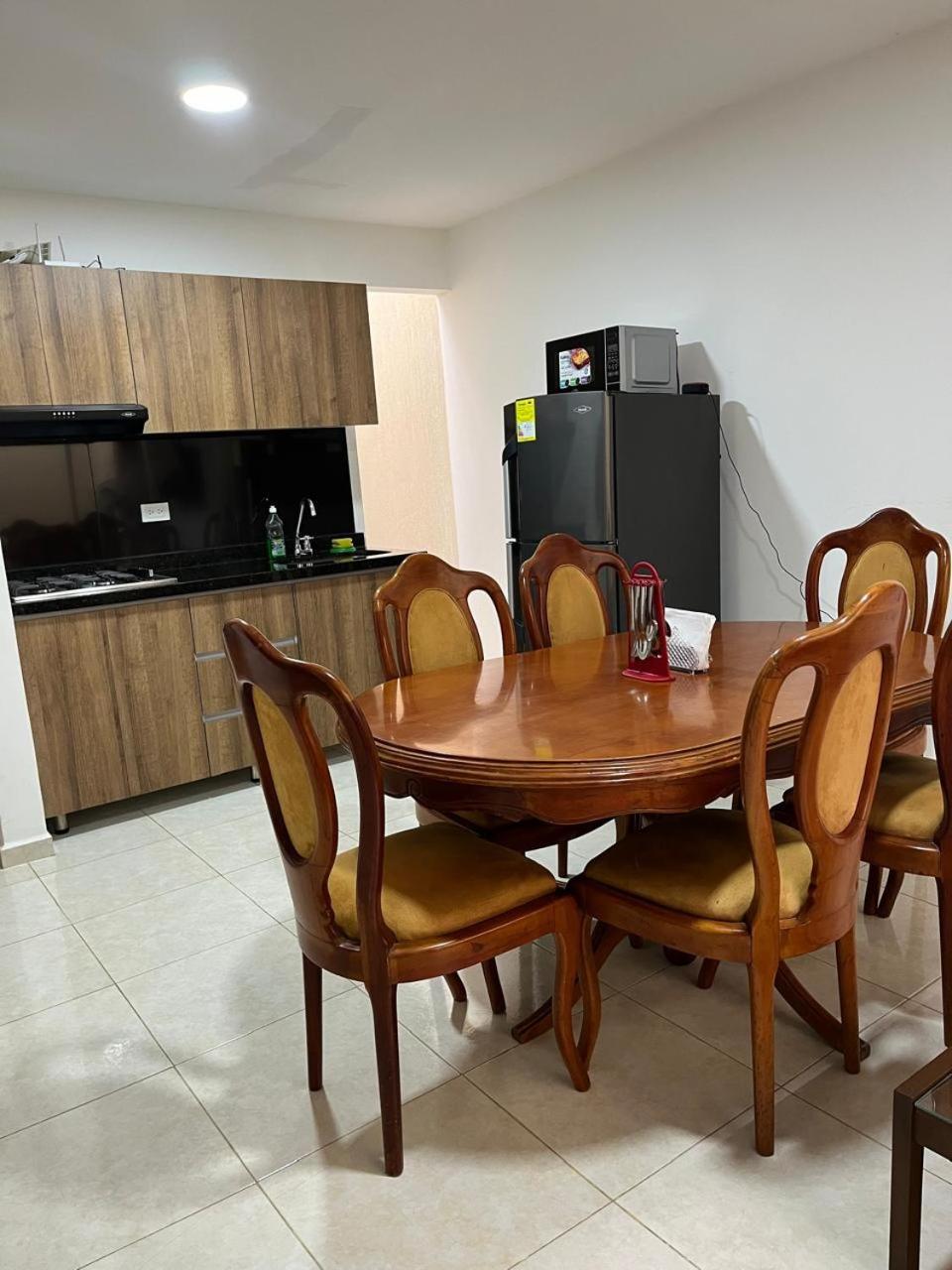 Apto-parking Cerca Cc Gran Plaza Apartment